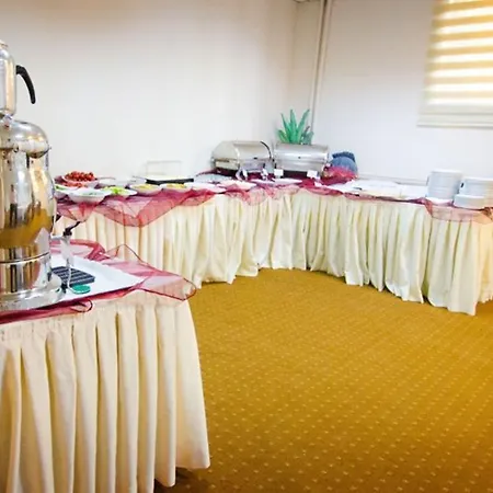 Anittepe 2000 מלון 3*